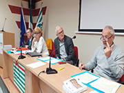 Foto 11 di 12