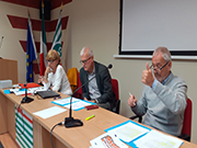 Foto 9 di 12