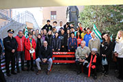Foto 36 di 45
