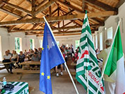 Foto 1 di 27