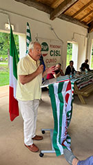 Foto 21 di 27