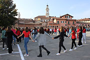 Foto 44 di 46