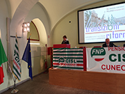 Foto 34 di 67