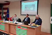 Foto 11 di 12