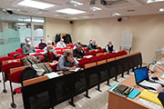 Foto 8 di 12