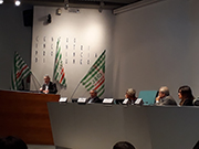 Foto 6 di 48