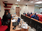 Foto 21 di 24