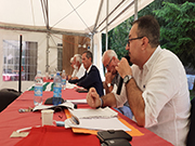 Foto 1 di 15