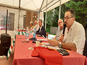 Foto 3 di 15