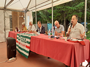 Foto 8 di 15