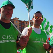 Foto 6 di 10