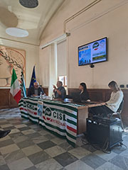 Foto 18 di 37
