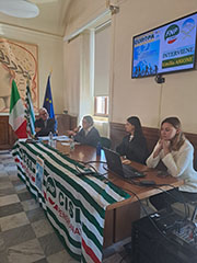 Foto 20 di 37