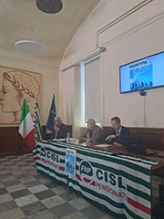 Foto 27 di 37