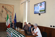 Foto 30 di 37