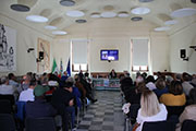 Foto 33 di 37