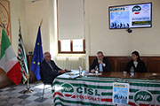 Foto 35 di 37