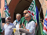 Foto 11 di 24