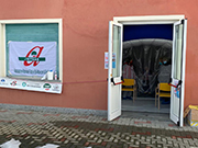 Foto 10 di 17