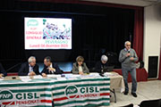 Foto 23 di 45
