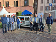 Foto 1 di 33