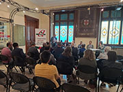 Foto 12 di 33