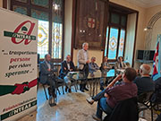 Foto 21 di 33