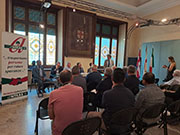 Foto 28 di 33