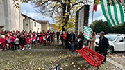 Foto 8 di 17