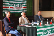 Foto 10 di 32