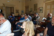 Foto 12 di 32