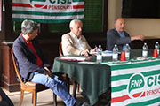 Foto 14 di 32