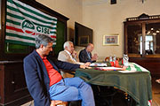 Foto 21 di 32