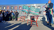 Foto 11 di 83