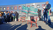 Foto 14 di 83