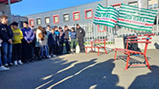Foto 15 di 83